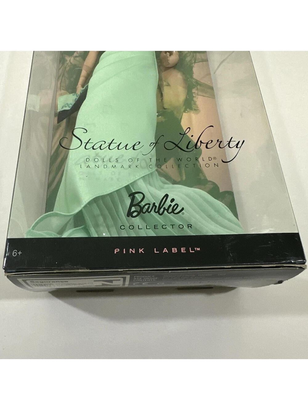 Statue of Liberty Barbie Dolls of the World Landmark Collection NEW 2009 - Picture 3 of 5